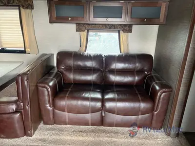 2017 Keystone RV Premier Ultra Lite photo 17