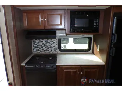 2017 Keystone RV Premier Ultra Lite photo 17