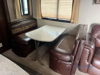 2017 Keystone RV Premier Ultra Lite photo 13