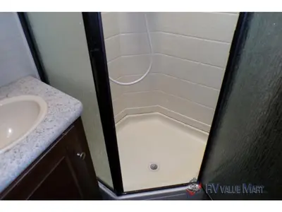 2017 Keystone RV Premier Ultra Lite photo 37
