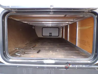 2017 Keystone RV Premier Ultra Lite photo 9