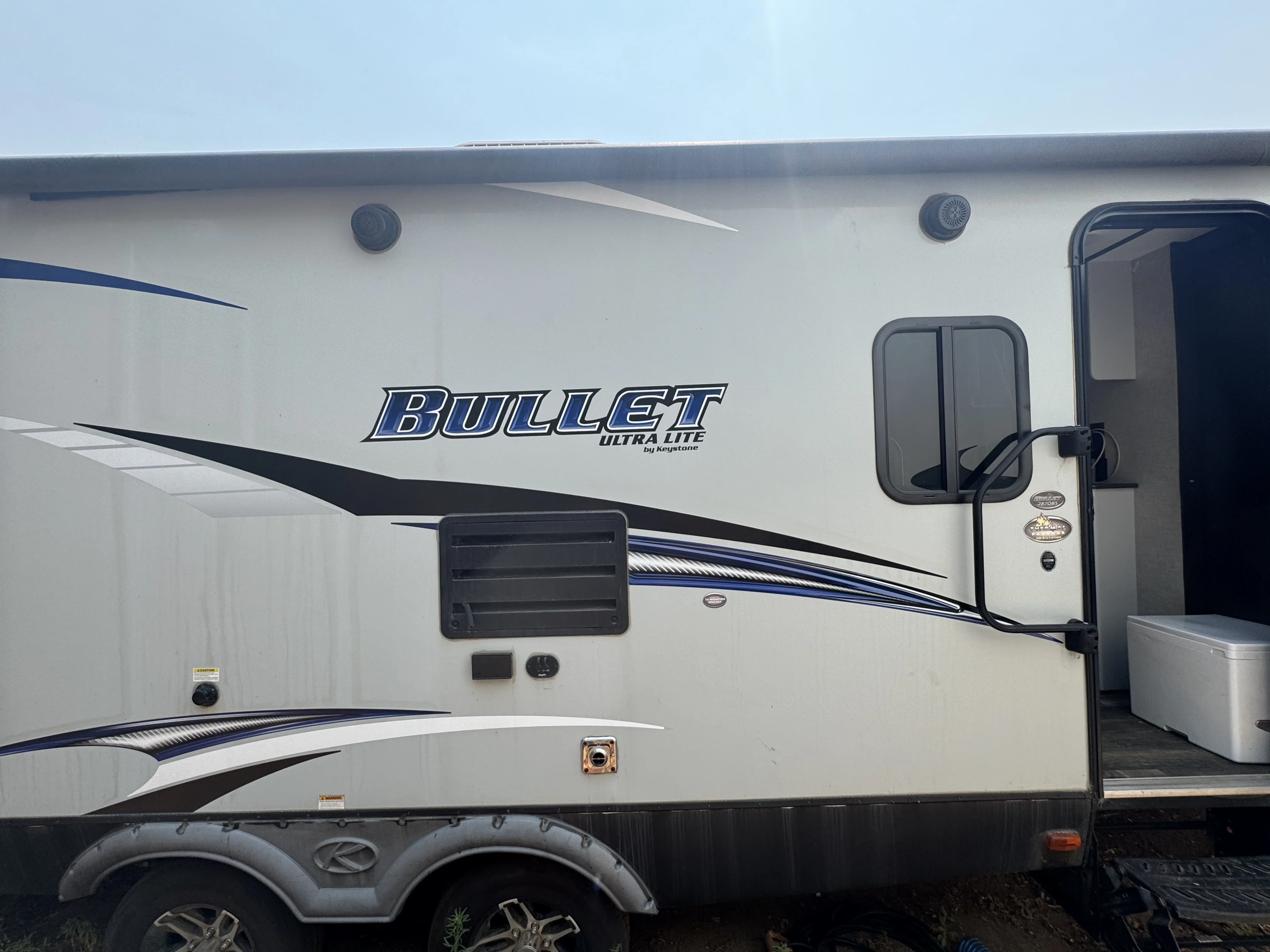 2019 KEYSTONE BULLET exterior