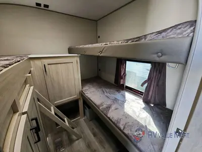 2026 Coachmen RV Catalina Summit Series 8 photo 17