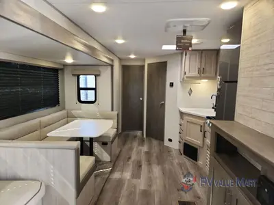 2026 Coachmen RV Catalina Summit Series 8 photo 15