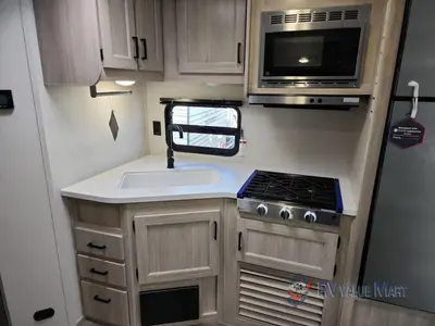 2026 Coachmen RV Catalina Summit Series 8 photo 12