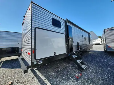 2026 Coachmen RV Catalina Summit Series 8 photo 3