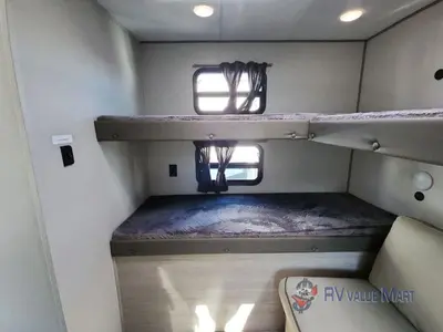 2026 Coachmen RV Catalina Legacy Edition photo 19
