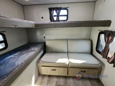 2026 Coachmen RV Catalina Legacy Edition photo 18