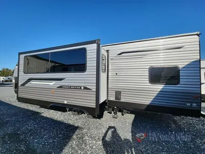 2026 Coachmen Catalina Legacy Edition photo 7