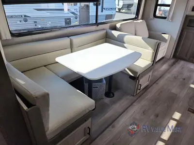 2026 Coachmen RV Catalina Legacy Edition photo 11