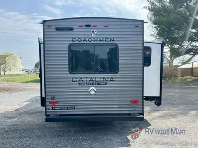2026 Coachmen RV Catalina Legacy Edition photo 4