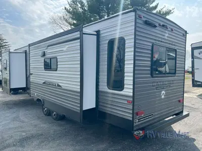 2026 Coachmen RV Catalina Legacy Edition photo 3