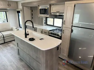 2026 Coachmen RV Catalina Legacy Edition photo 15