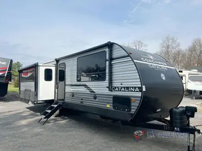 New 2026 Coachmen RV Catalina Legacy Edition 313RLTS