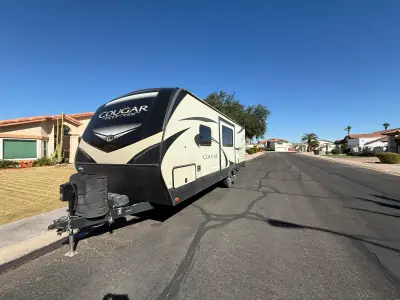 2019 KEYSTONE COUGAR HALF-TON photo 2