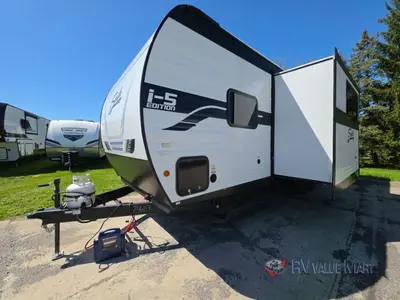 2026 Shasta RVs i-5 Edition photo 2