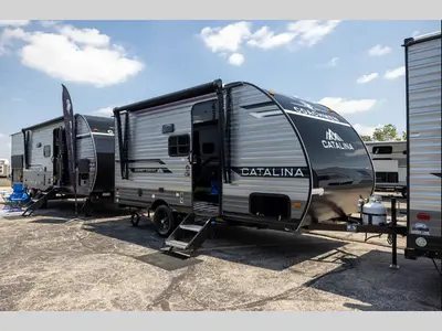 New 2026 Coachmen RV Catalina Summit Series 7 164BHX