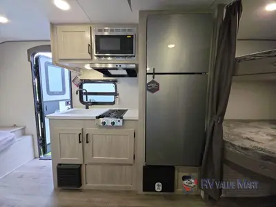 2026 Coachmen RV Catalina Summit Series 7 photo 12