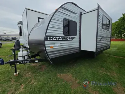 2026 Coachmen RV Catalina Summit Series 7 photo 2