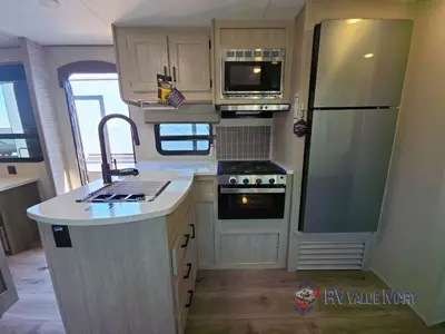 2026 Coachmen RV Catalina Legacy Edition photo 11