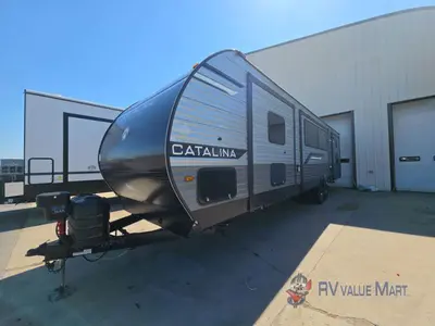 2026 Coachmen RV Catalina Legacy Edition photo 5