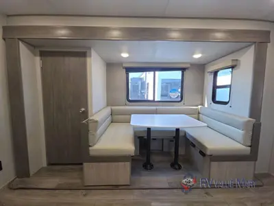 2026 Coachmen RV Catalina Summit Series 8 photo 12