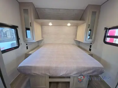 2026 Coachmen RV Catalina Summit Series 8 photo 20