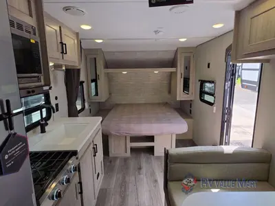 2026 Coachmen RV Catalina Summit Series 8 photo 10