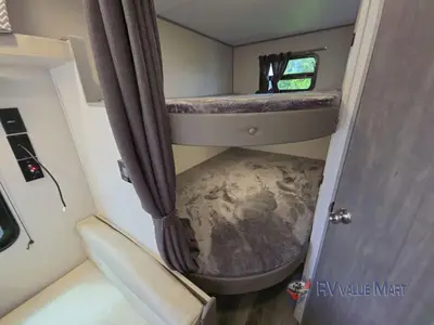 2026 Coachmen RV Catalina Summit Series 8 photo 20