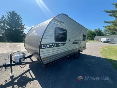 2026 Coachmen RV Catalina Summit Series 7 photo 5