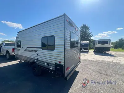 2026 Coachmen RV Catalina Summit Series 7 photo 7