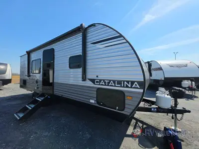 New 2026 Coachmen RV Catalina Summit Series 8 261BH