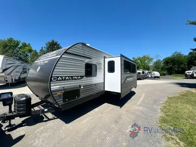 2026 Coachmen RV Catalina Legacy Edition photo 4