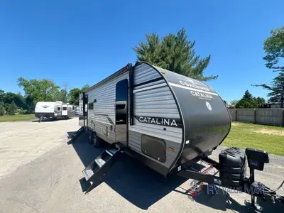 2026 Coachmen RV Catalina Legacy Edition photo 5