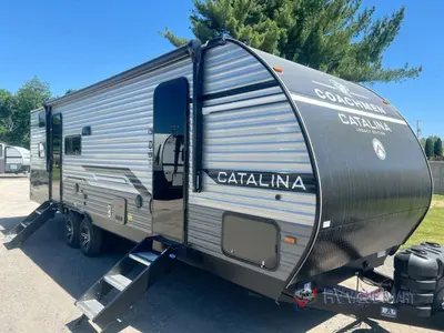 New 2026 Coachmen RV Catalina Legacy Edition 263BHSCK