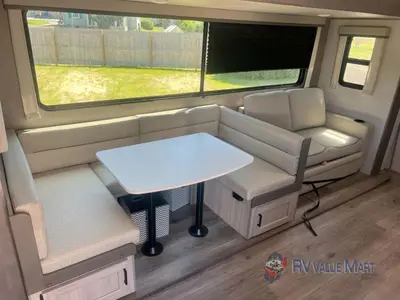 2026 Coachmen RV Catalina Legacy Edition photo 18