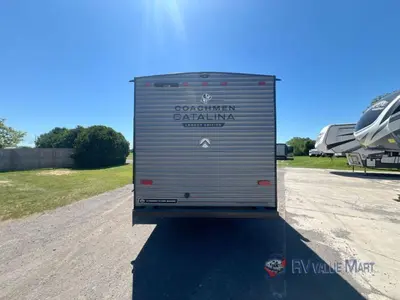 2026 Coachmen RV Catalina Legacy Edition photo 9