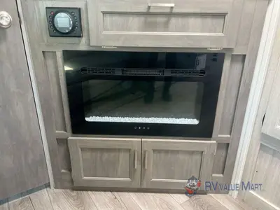 2026 Coachmen RV Catalina Legacy Edition photo 15