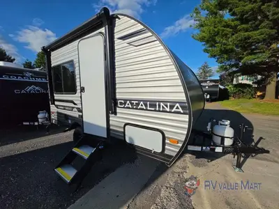 New 2026 Coachmen RV Catalina Summit Series 7 134RDX