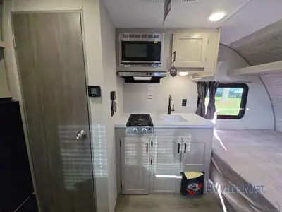 2026 Coachmen RV Catalina Summit Series 7 photo 14