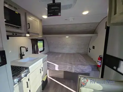 2026 Coachmen RV Catalina Summit Series 7 photo 11