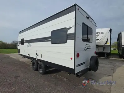 2026 Shasta RVs i-5 Edition photo 3