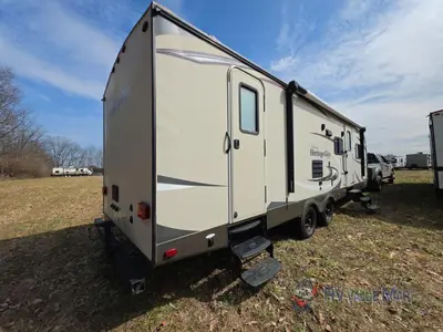 2016 Forest River RV Wildwood Heritage Glen Hyper-Lyte photo 4