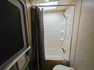 2016 Forest River RV Wildwood Heritage Glen Hyper-Lyte photo 23