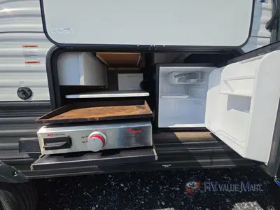 2022 Forest River RV Wildwood X-Lite photo 7