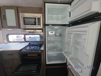 2022 Forest River RV Wildwood X-Lite photo 16