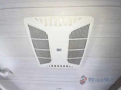 2022 Forest River RV Wildwood X-Lite photo 18
