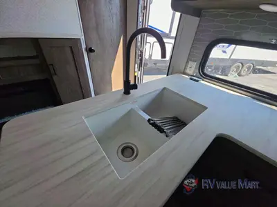 2022 Forest River RV Wildwood X-Lite photo 15