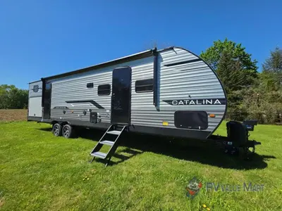 New 2026 Coachmen RV Catalina Legacy Edition 323BHDSCK