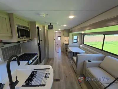 2026 Coachmen RV Catalina Legacy Edition photo 10
